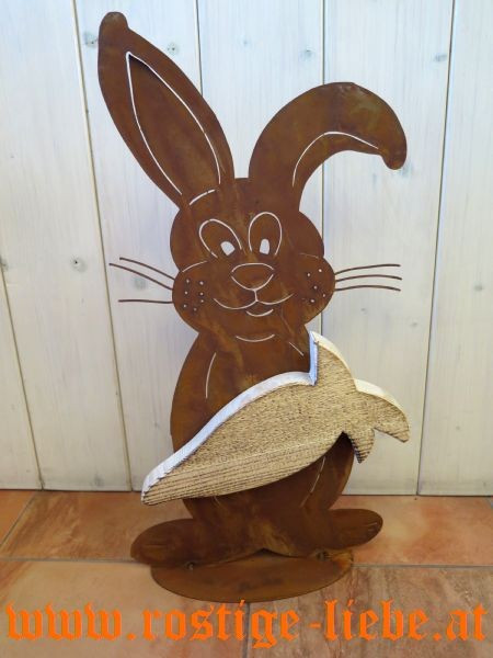 Edelrost Hase mit Karotte