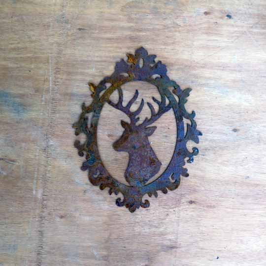 Edelrost Hirsch im Barockrahmen zum Hängen